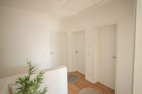 Flur OG (Musterhaus)