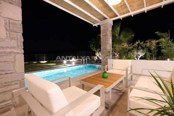 Houses with Private Pools and Large Gardens in Bodrum