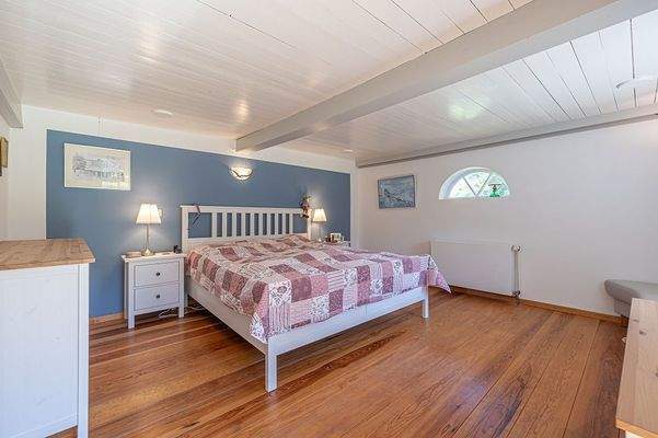 Blick ins Schlafzimmer