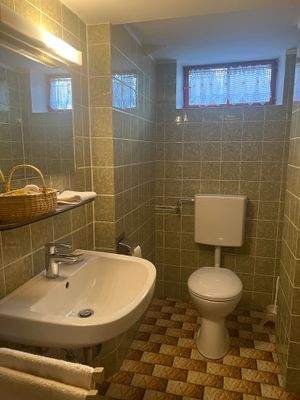 UG - Tageslicht-Gäste-WC.jpg