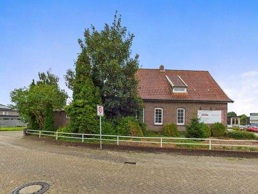 CAM03784G0-PR0085-STILL006