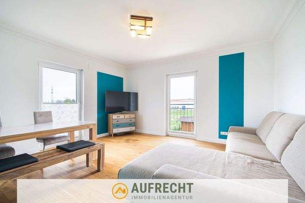 geräumiger Wohn-/Essbereich