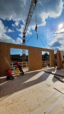 NEU Penthaus - Aufrichten der Außenwände