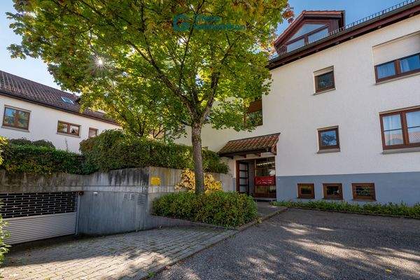 Draussen Garage Einfahrt