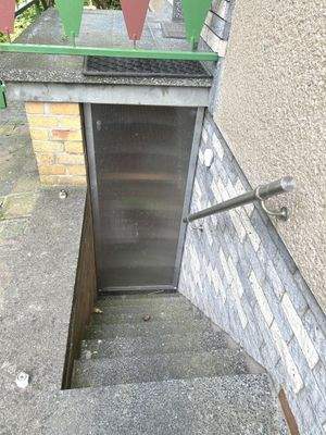 Außenzugangstreppe Keller