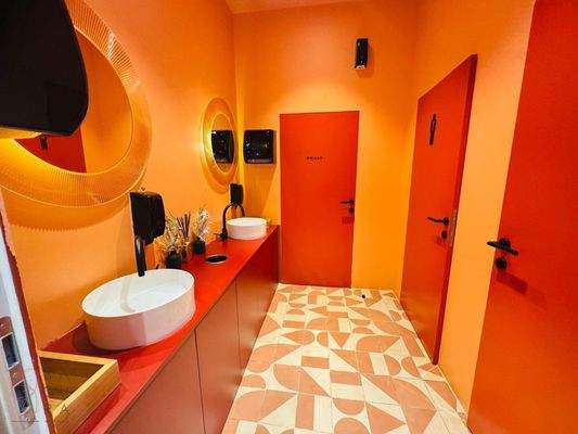 13UoVpbtc4KYIjsm17hZ2N