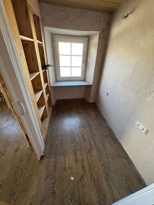 Ankleide Schlafzimmer 2 OG VH