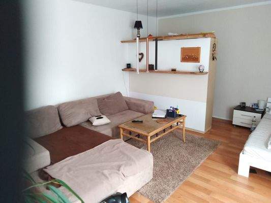 Wohn-Schlafraum möbliert