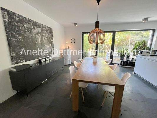 8 Offenes. Esszimmer:Küche