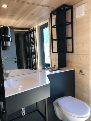 Tiny House 2 - 302