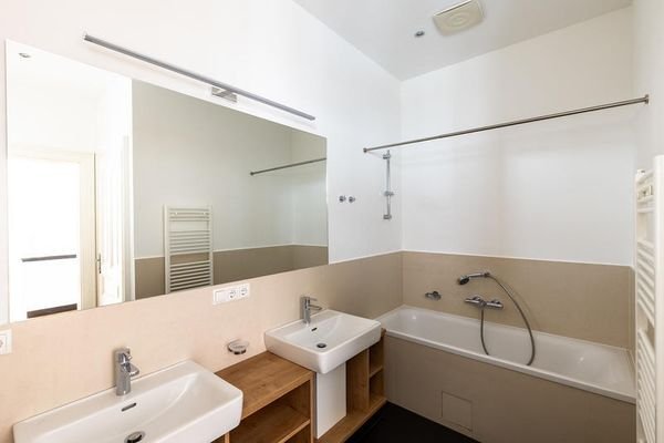 Badezimmer 1