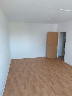 Leeres Zimmer mit Holzboden