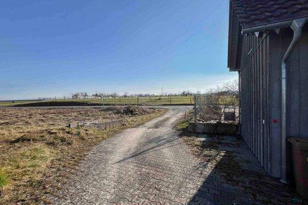 Grundstückseinfahrt