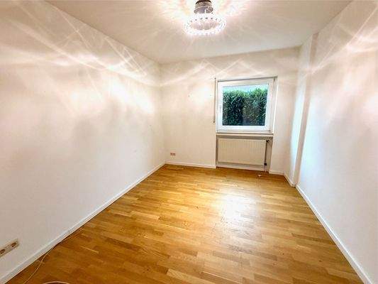 6. Kinderzimmer 2 EG.jpeg