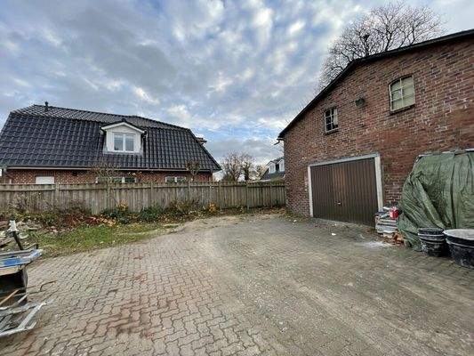 rückwärtiges Grundstück