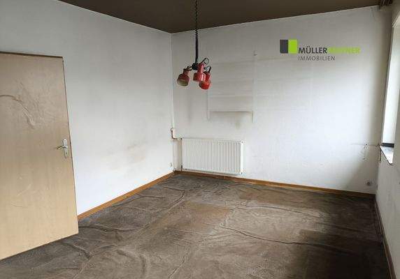 Schlafzimmer Straßenseitig 2. OG