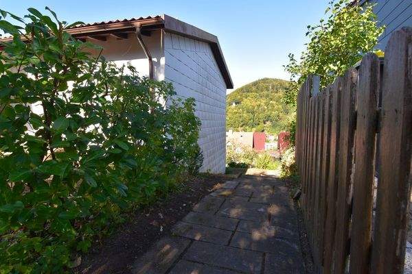 30 Zuwegung Straße.JPG