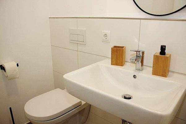 Wohnung 5, 5 (Gäste WC)