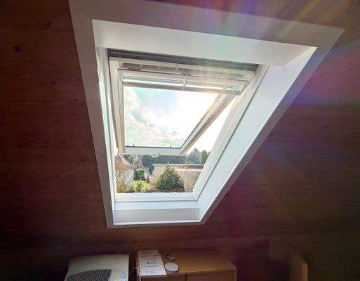 Veluxfenster Studiozimmer.jpeg