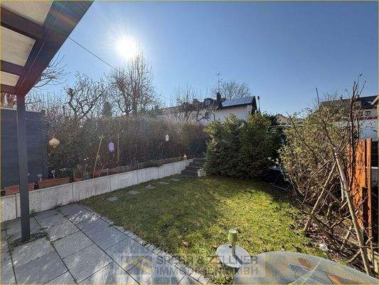 Terrasse - Garten in Süd-Ost-Ausrichtung