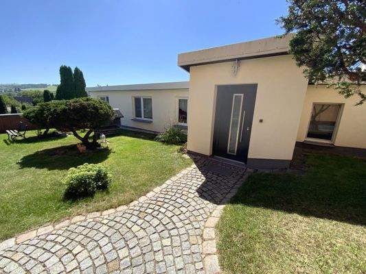 Nebengebäude mit Ferienwohnung