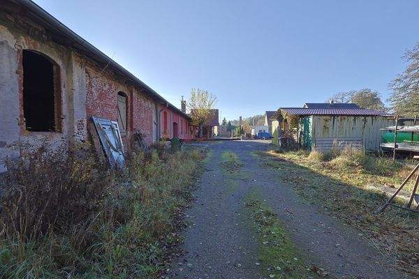 Zufahrt zum hinteren Grundstücksteil