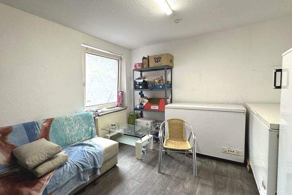 Büro/Lagerraum/Schlafzimmer