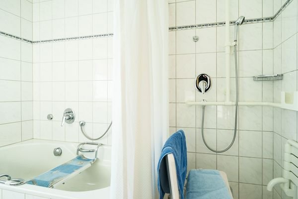 Badezimmer EG