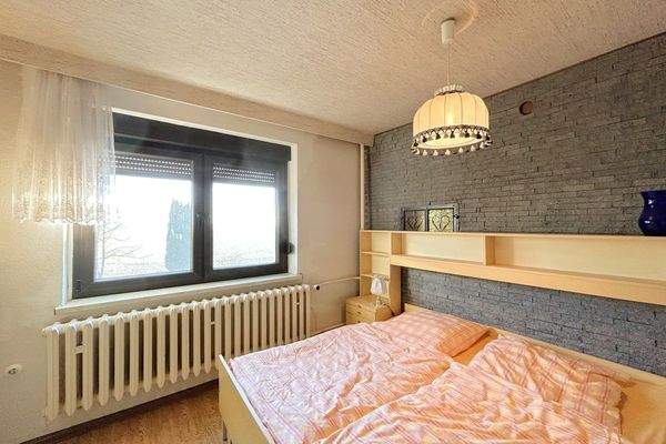 Schlafzimmer mit traumhafter Aussicht (Obergeschoss)