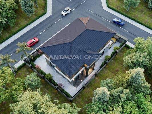 Detached House with Magnificent Mountain View in Antalya Döşemealtı