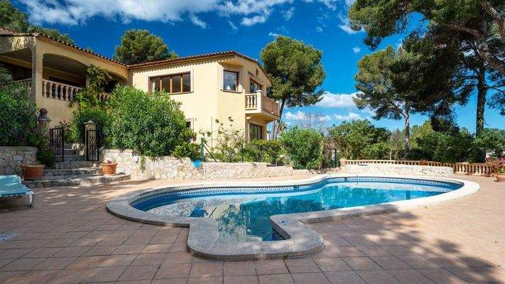 Cala Vinyes Mallorca Villa zum Verkauf Pool 93000