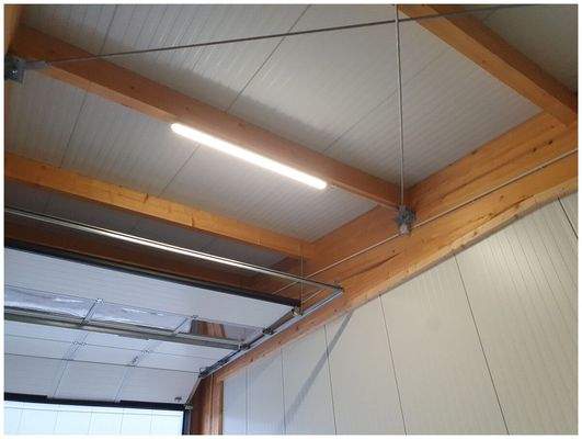 Beleuchtung vorhanden