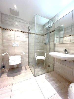 Beispiel  Bad (2).jpg