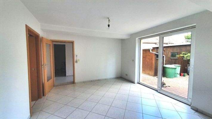 Wohnbereich mit Ausgang Terrasse Whg. A