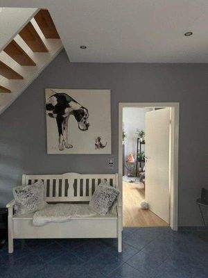 Blick von der Eingangsdiele ins Schlafzimmer.jpg