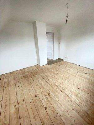 Schlafzimmer Blick zum Flur