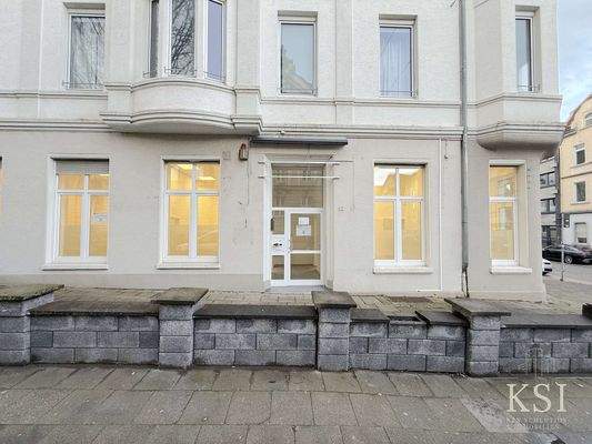 Linker Eingang Frontansicht