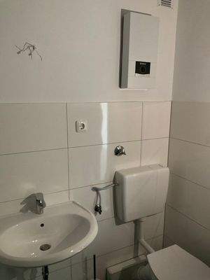 image_picker_8FC672BD-999A-4E98-82BB-D41FBAE28F78-375-00000004FA05FA02