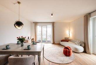 Musterwohnung offener Wohn-_ Essbereich