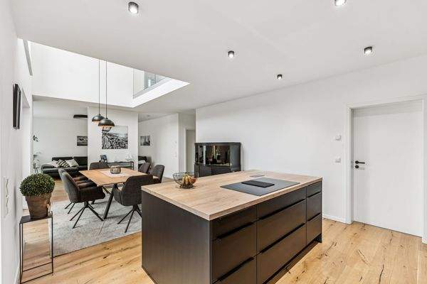 Küche Blick zum Essbereich