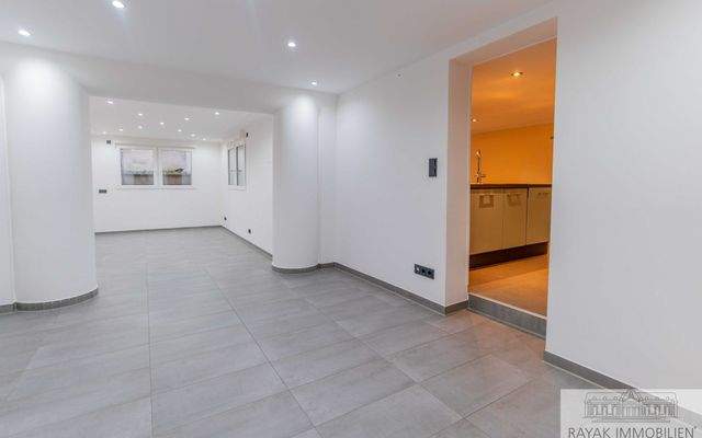 Schlaf- und Wohnraum UG