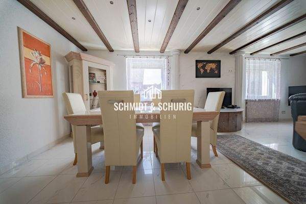 Erdgeschoss / Wohn- und Esszimmer