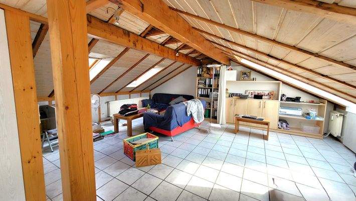 33_DG Wohnbereich b.jpg