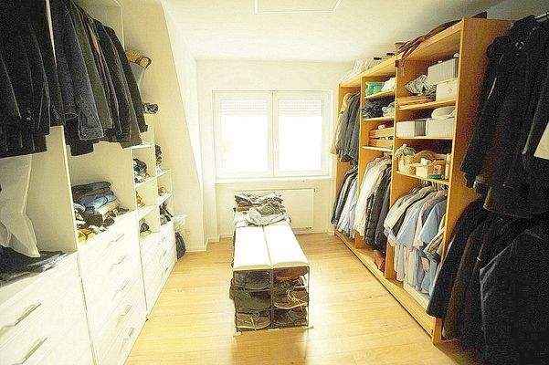 Fi2-Fotos-VK056 OG Ankleidezimmer.JPG