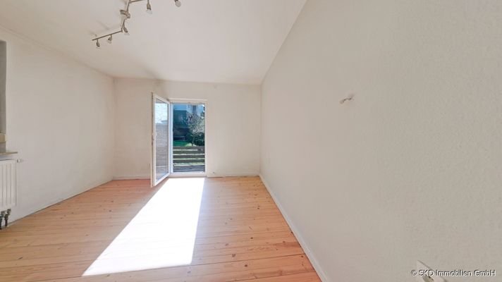 EG I Wohnzimmer mit Terrassenzugang