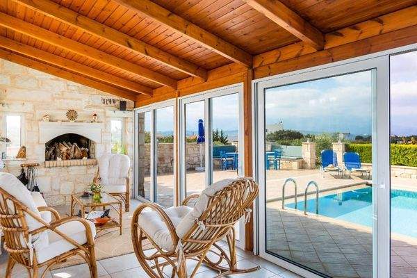 Kreta, Plaka: Einzigartige Villa mit herrlicher Aussicht zu verkaufen