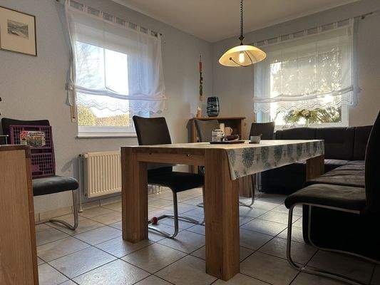 Esszimmer neben der Küche