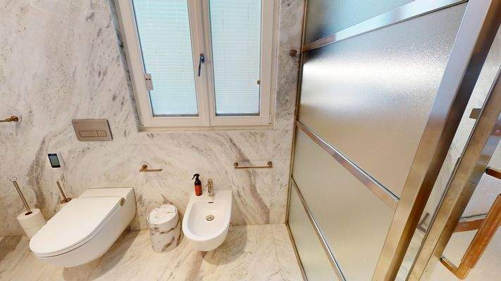 NA-072-17-Villa-di-lusso-vista-lago-a-Padenghe-del