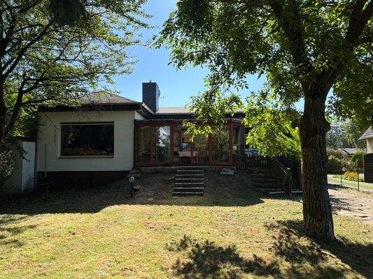 Hausansicht aus dem Garten