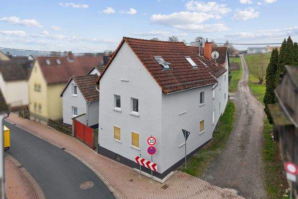 Frontansicht Drohnenaufnahme 